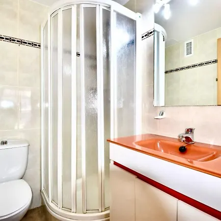 Ventura Park 4 4 Apartament